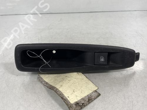 Mando elevalunas trasera derecho RENAULT CAPTUR I (J5_, H5_) 1.5 dCi 90 (J5N4, J5M5, J5MW, J5M6, J5AL, J5AJ) | BP19983880I28 