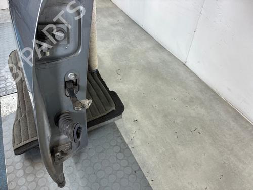 Used Right front door Right front door FORD KA (RU8) 1.2 (69 hp) 39902289 39902289