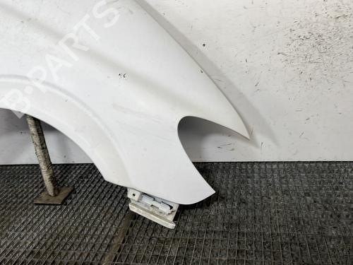 Used Right front fenders Right front fenders 30612348 30612348