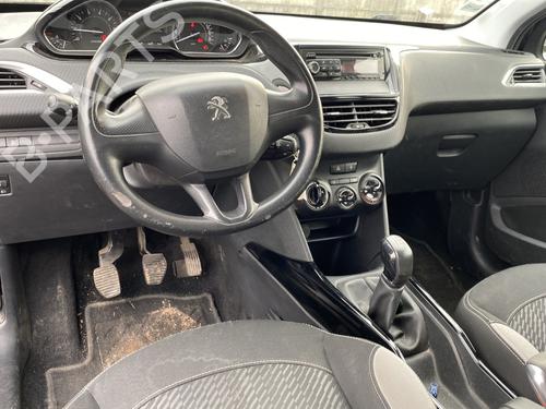 Fuse box PEUGEOT 2008 I (CU_) 1.2 VTi | BP30082667E1 - Image 20