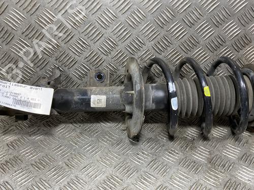 Used Right front shock absorber KIA CEE'D (JD) 1.0 T-GDI (120 hp) 29413504