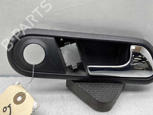 Used Front right interior door handle SEAT IBIZA III (6L1) 1.4 TDI (75 hp) 28540307