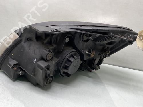 Used Right headlight Right headlight KIA RIO II (JB) 1.4 16V (97 hp) 31049057 31049057