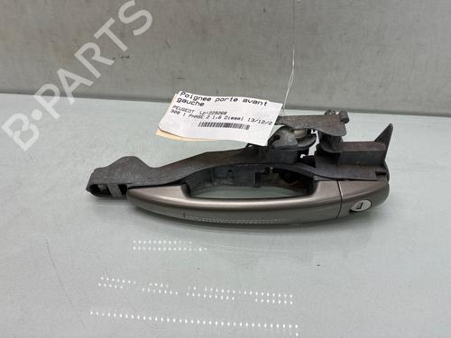 Used Front left exterior door handle Front left exterior door handle 37029063 37029063