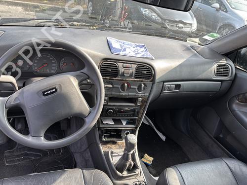 Left front indicator VOLVO V40 Estate (645) 1.9 DI | BP30543054C32 