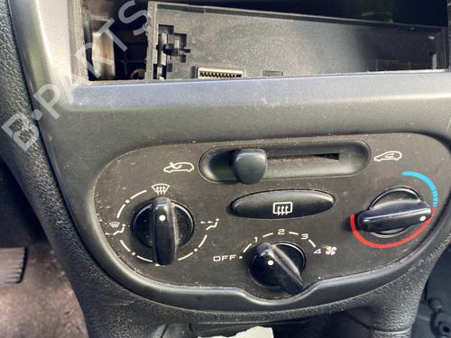 Front right door window PEUGEOT 206 Hatchback (2A/C) 1.9 D | BP24428736C19 