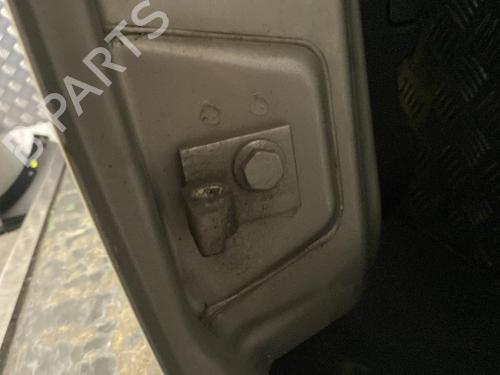 Used Right front door Right front door FIAT BRAVO II (198_) 1.6 D Multijet (198AXH1B) (105 hp) 21956725 21956725