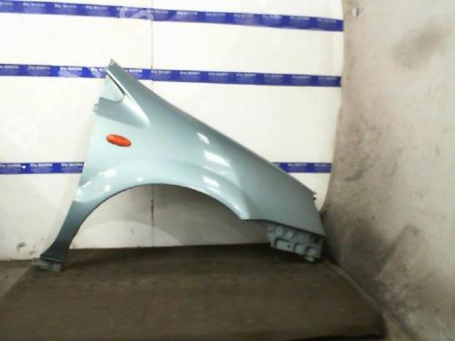 Used Right front fenders NISSAN ALMERA TINO (V10) [1998-2006]  19986322