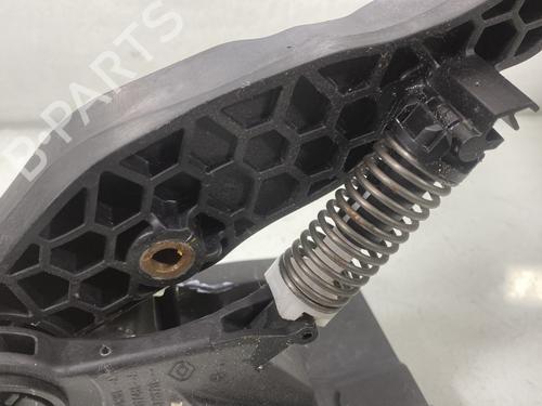 clutch-pedal-dacia-sandero-iii-2021-29866771 main image