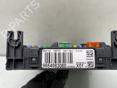 Used Fuse box Fuse box 31205569 31205569
