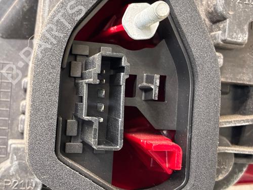 Used Left taillight Left taillight 33742546 33742546