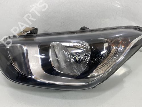 Used Left headlight HYUNDAI i20 I (PB, PBT) 1.1 CRDi (75 hp) 28100375