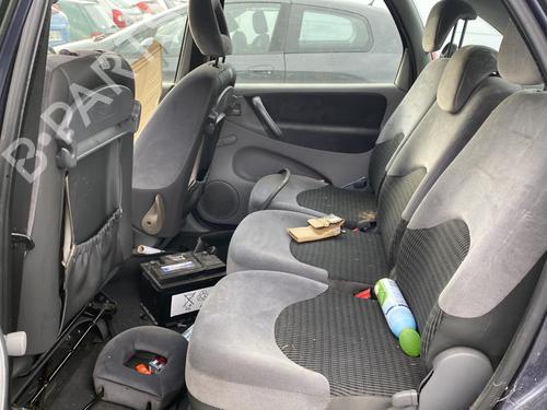 Right front door CITROËN XSARA PICASSO (N68) 1.6 HDi | BP21961050C3