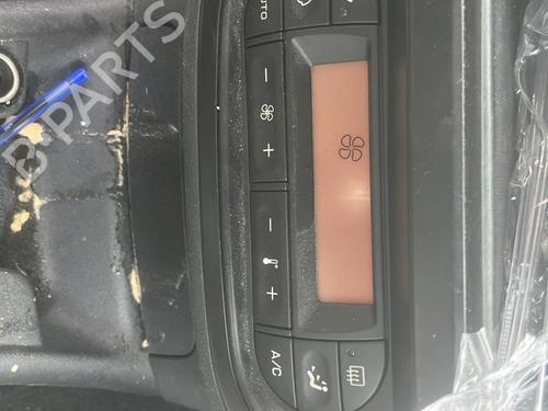 Fuse box CITROËN C3 I (FC_, FN_) 1.4 HDi | BP26527808E1 