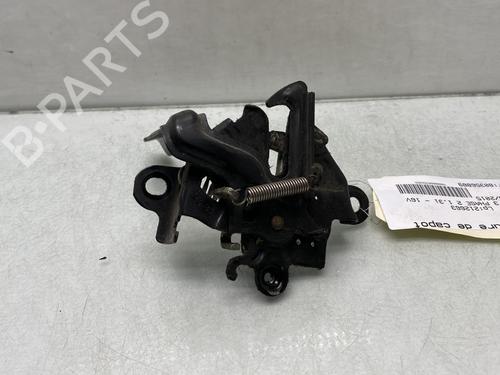 Used Hood lock TOYOTA YARIS (_P13_) 1.3 (NSP130_, NSP130) (99 hp) 21822344