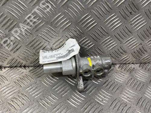Used Brake master cylinder FIAT 500X (334_) 1.0 (334.AXN1B) (120 hp) 19977459