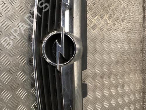 Used Grille OPEL ZAFIRA / ZAFIRA FAMILY B (A05) 1.9 CDTI (M75) (120 hp) 28475828