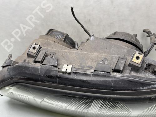 Left headlight VOLVO S60 I (384) 2.4 D | BP31880905C28