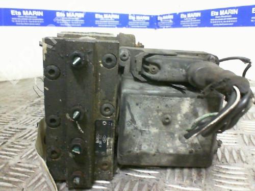 Used ABS pump RENAULT SAFRANE I (B54_) 2.5 dT (B548) (113 hp) 20035413