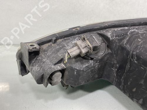 Right headlight PEUGEOT 206 Hatchback (2A/C) 2.0 HDI 90 | BP27632817C29 