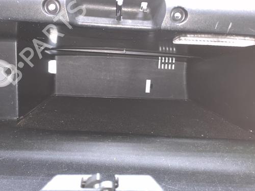 Used Glove box MERCEDES-BENZ B-CLASS Sports Tourer (W245) B 180 CDI (245.207) (109 hp) 20021619