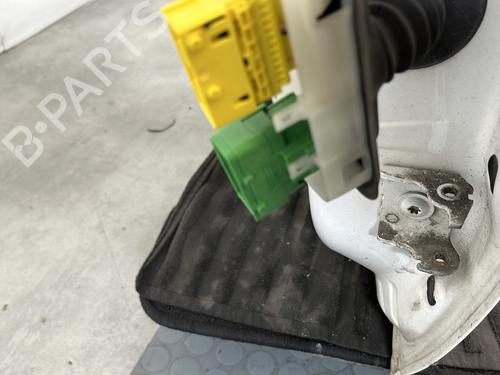 Left front door PEUGEOT 208 I (CA_, CC_) 1.2 VTI 82 | BP29564716C2 