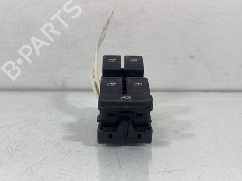 Used Left front window switch VW POLO VI (AW1, BZ1, AE1) 1.0 (75 hp) 30791253