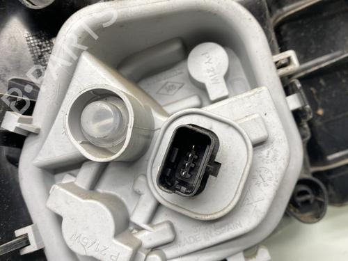 Right taillight RENAULT CAPTUR I (J5_, H5_) 1.5 dCi 90 (J5N4, J5M5, J5MW, J5M6, J5AL, J5AJ) | BP31205521C35