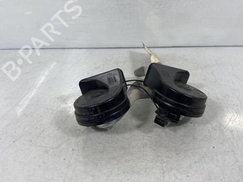Used Horn Horn RENAULT CAPTUR I (J5_, H5_) 1.5 dCi 110 (110 hp) 20002821 20002821
