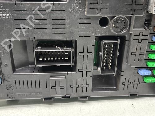 fuse-box-citroen-c4-picasso-i-mpv-ud_-2006-2007-2008-2009-2010-2011-2012-2013-2014-2015-28519815 main image