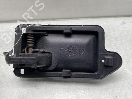 Used Front right interior door handle Front right interior door handle PEUGEOT 205 II (20A/C) 1.1 (60 hp) 20703230 20703230