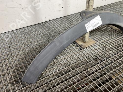 Used Front left wheel arch trim Front left wheel arch trim RENAULT MASTER II Van (FD) 2.5 dCi (FD01, FD02, FD21, FD22, FD31, FD32, FD3Y, FD71,... (120 hp) 30401282 30401282