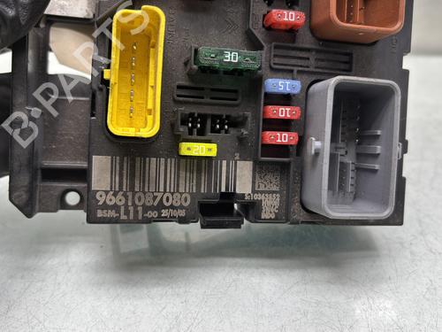 Used Fuse box Fuse box PEUGEOT 307 Break (3E) 1.6 HDi 110 (109 hp) 34449861 34449861