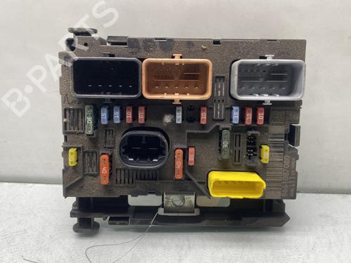 Used Fuse box PEUGEOT 307 (3A/C) 1.6 HDi 110 (109 hp) 30082697
