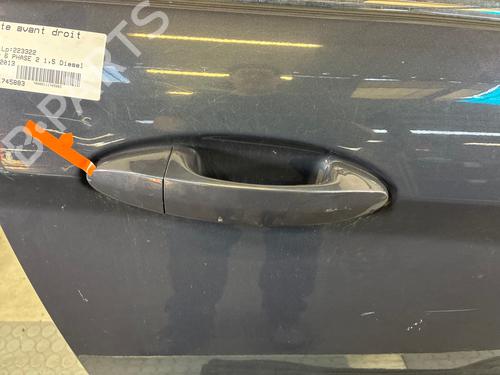 Used Right front door Right front door 36792246 36792246