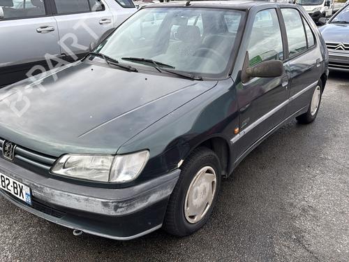 Used Parts PEUGEOT 306 Hatchback (7A, 7C, N3, N5) 1.9 D (68 hp) 4381699