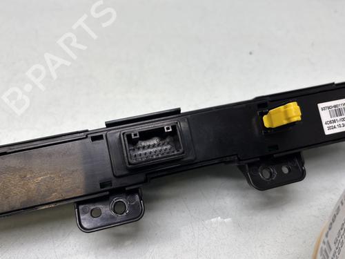 warning-switch-kia-stonic-yb-2017-32745500 main image