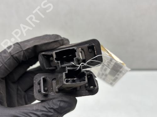 Used Licence plate light Licence plate light PEUGEOT 407 SW (6E_, 6D_) 1.6 HDi 110 (109 hp) 33484608 33484608