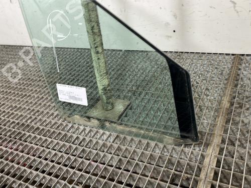 Front right quarter glass RENAULT SCÉNIC II (JM0/1_) 1.5 dCi (JM1E, JM16) | BP29568247C112 