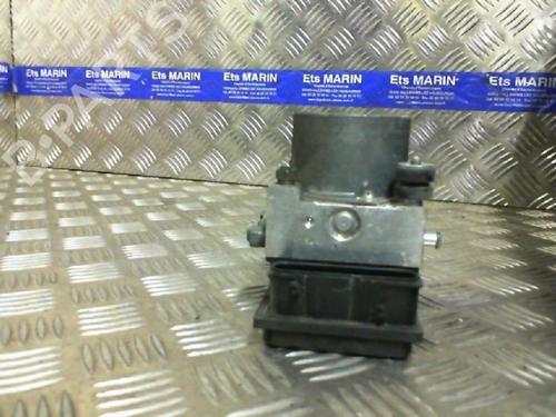 Used ABS pump RENAULT CLIO II (BB_, CB_) [1998-2016]  20006286