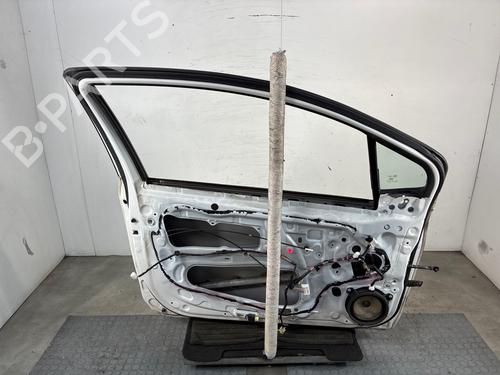 Used Left front door Left front door 37722828 37722828
