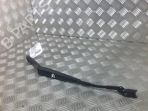 Used Front windshield wiper arm SEAT IBIZA IV (6J5, 6P1) 1.2 TDI (75 hp) 20017303