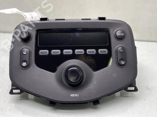 Used Radio Radio PEUGEOT 108 1.0 VTi 72 (72 hp) 30935433 30935433