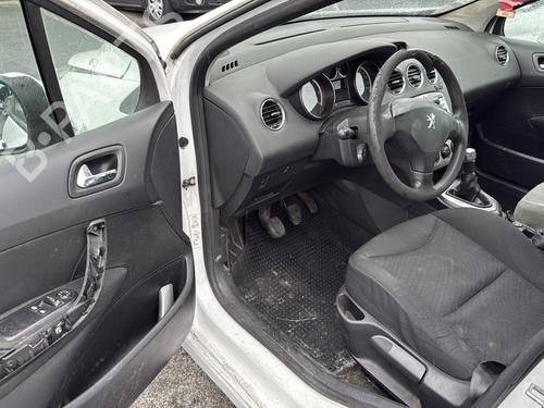 Front right quarter glass PEUGEOT 308 I (4A_, 4C_) 1.6 HDi | BP29842103C112