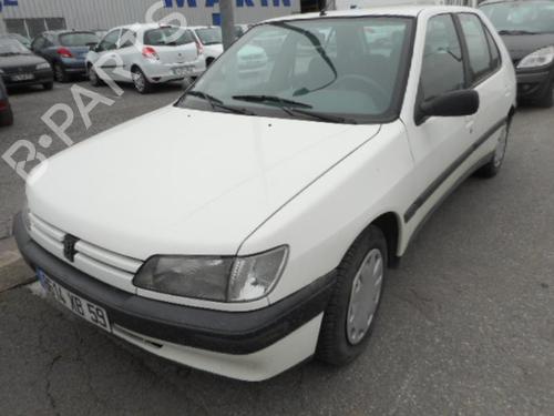 Grille PEUGEOT 306 Hatchback (7A, 7C, N3, N5)  | BP20033664C40 