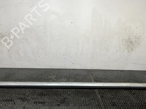 right-sideskirt-dacia-sandero-2008-32710264 main image