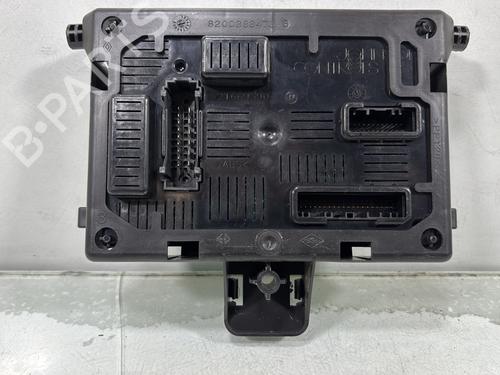Used Fuse box RENAULT CLIO III (BR0/1, CR0/1) 1.5 dCi (C/BR0G, C/BR1G) (68 hp) 30872141
