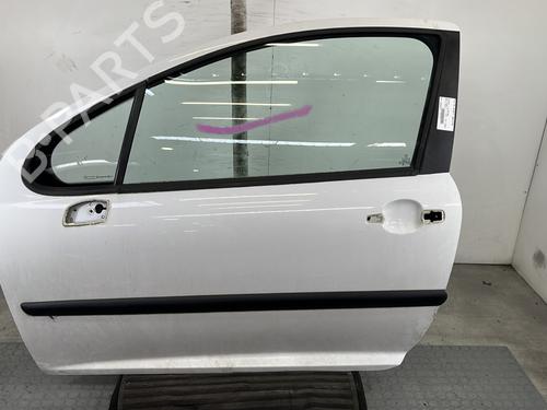 Used Left front door Left front door 32745498 32745498