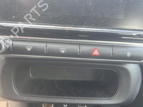 Left front window switch CITROËN C3 III (SX) 1.2 VTi 82 | BP22771669I27 - Image 17