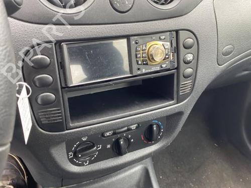 Fuse box CITROËN C3 I (FC_, FN_) 1.4 HDi | BP26527824E1 